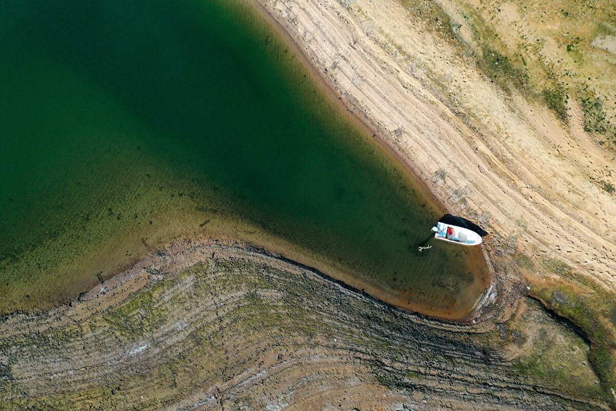 Melen ve Yeşilçay'dan şu ana kadar alınan su miktarı da yaklaşık 324,55 milyon metreküp olarak hesaplandı.<br><br>