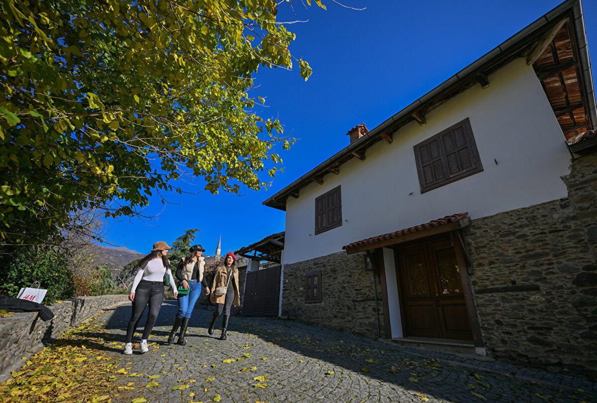 20 üyeden oluşan bağımsız bir danışma kurulunca belirlenen listede Birgi, dünyadaki 32 köyün bulunduğu listede yer almıştı.<br>