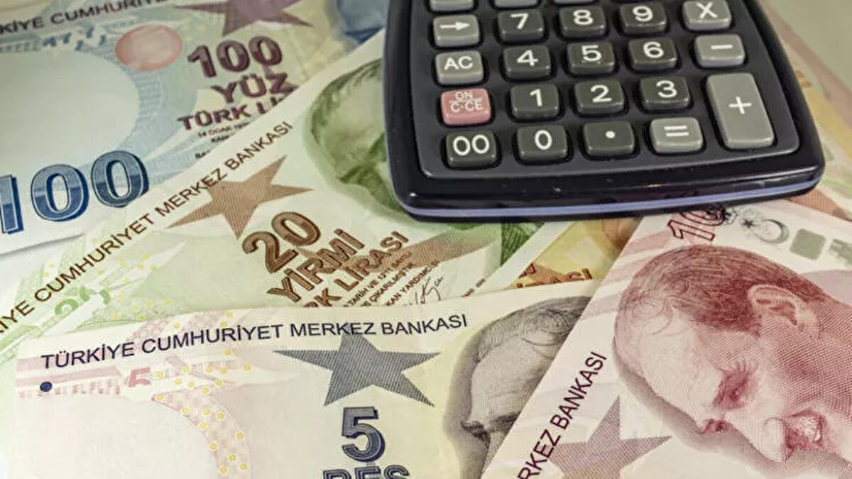 4A emekli maaşı hesaplama<br>uyg.sgk.gov.tr/AylikHesap/ sayfasına girditen sonra, T.C kimlik numarası, SSK sicil numarası, baba adı, nüfus il, doğum tarihi bilgilerinin girilmesi gerekiyor.<br><br>Bilgiler girildikten sonra sorgula butonuna basılarak emekli maaşı hesaplaması yapılabiliyor.