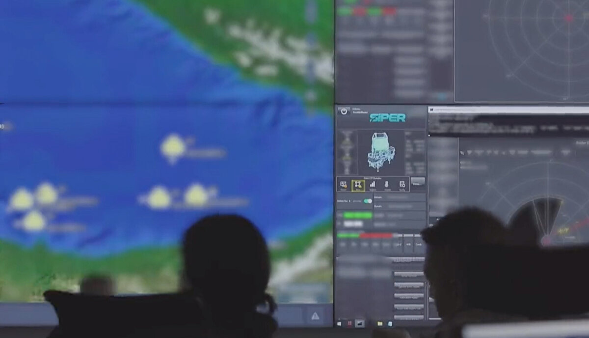 Önce yüksek hızlı hedef uçak, gökyüzüne gönderildi. Ardından ASELSAN, ROKETSAN ve TÜBİTAK -SAGE tarafından geliştirilen radar ve takip sistemleriyle füze hedefe kilitlendi.