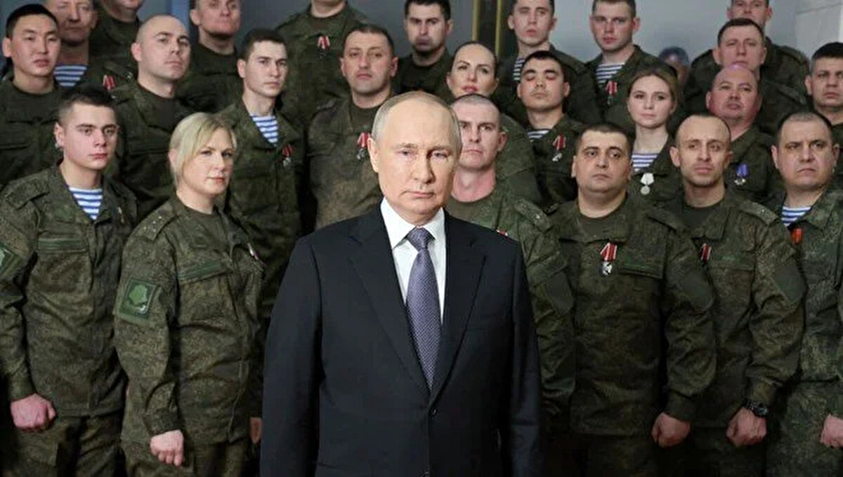 Cumhurbaşkanı Recep Tayyip Erdoğan 2019 yılında bir takım temaslar doğrultusunda Rusya'ya gitmişti. Burada Rusya Devlet Başkanı Vladimir Putin ile bir araya gelen Erdoğan, İdlib'deki çatışmalar ve ABD'yle yürütülen güvenli bölge pazarlığını konuşmuştu.<br><br>