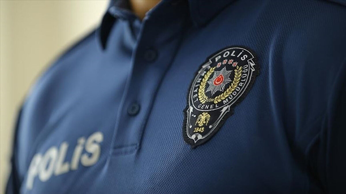 POLİS MEMURU<br>Polis memuru: Önceki maaş 13 bin 747 (Derece 81)<br><br>Zamlı maaş: 17 bin 871 TL