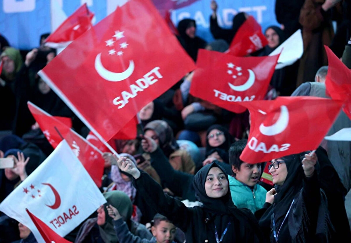SAADET PARTİSİ<br><br>Saadet Partisi'nin 273 bin 617 olan üye sayısı 8 bine yakın azalarak 265 bin 738’e düştü.