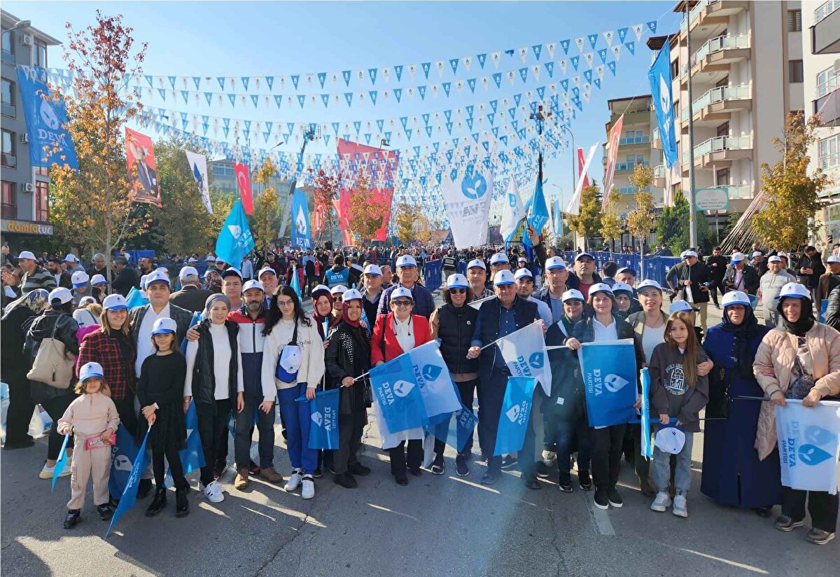 DEVA PARTİSİ<br><br>Altılı Masa’da yer alan DEVA ve Gelecek Partisi’nin üye sayılarında da artış oldu. Babacan’ın liderliğindeki DEVA Partisi 153 bin 596 olan üye sayısını 23 bin 858 artırarak toplam 177 bin 596 üyeye ulaştı. 