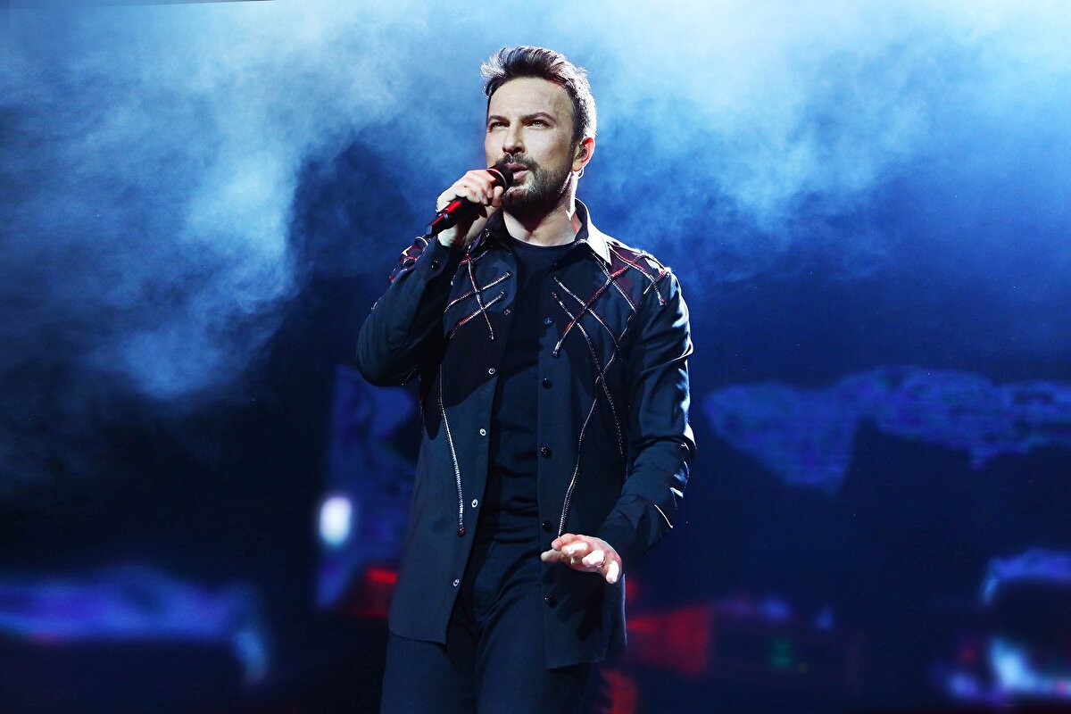 5. Tarkan<br><br>Son olarak ''Yap Bir Güzellik'' ve''Geççek'' adlı parçalarla kalbimizi bir kez daha fetheden Tarkan listenin ilk beşine girmeyi başardı. Aldığı %47 oranla en güvenilir 5. isim oldu.<br><br>