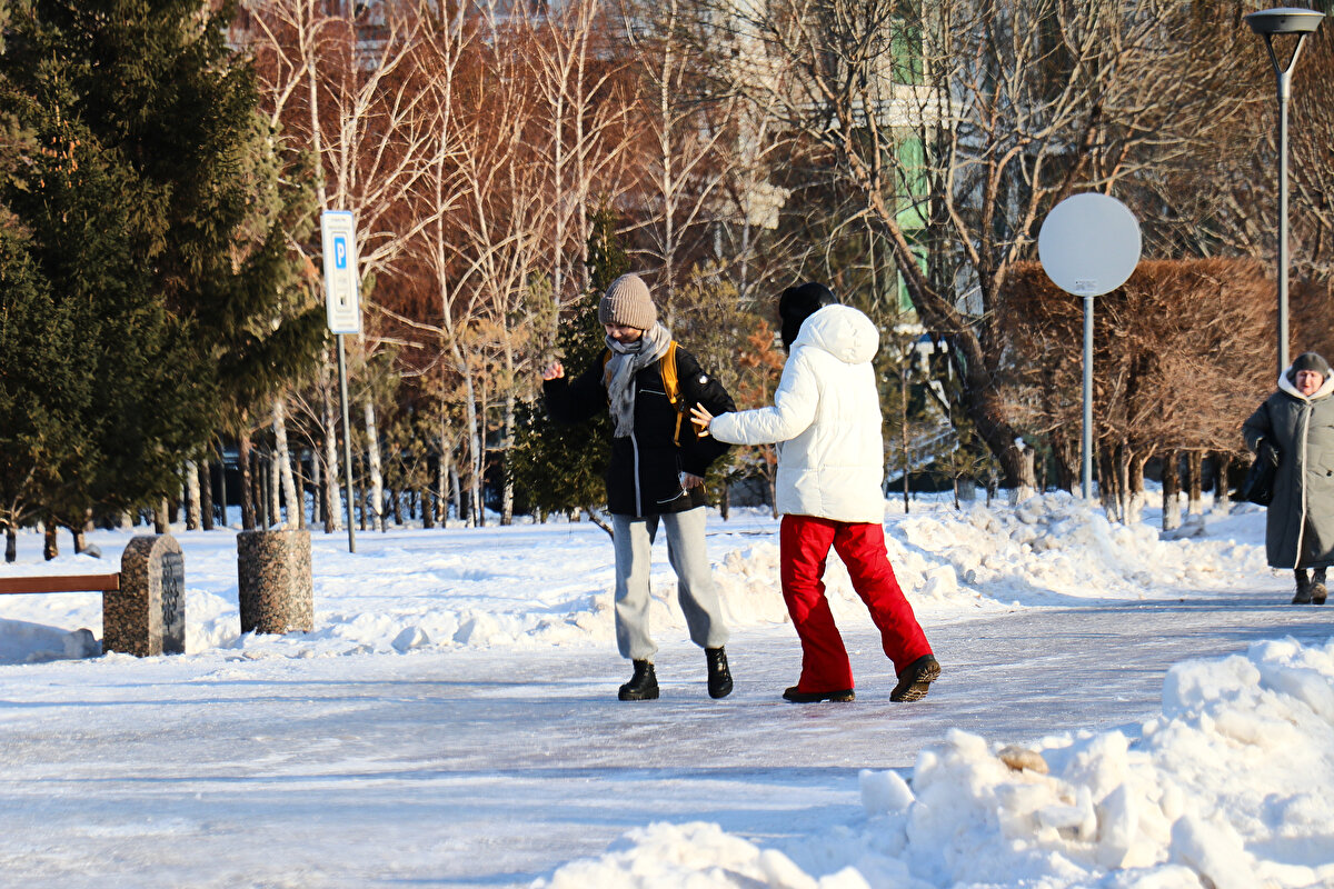 Eğitim Bakanlığından yapılan duyuruyla başkent Astana dahil aşırı soğukların etkili olduğu ülkenin birçok bölgesinde ikinci bir duyuruya kadar uzaktan eğitime geçildi.<br><br>