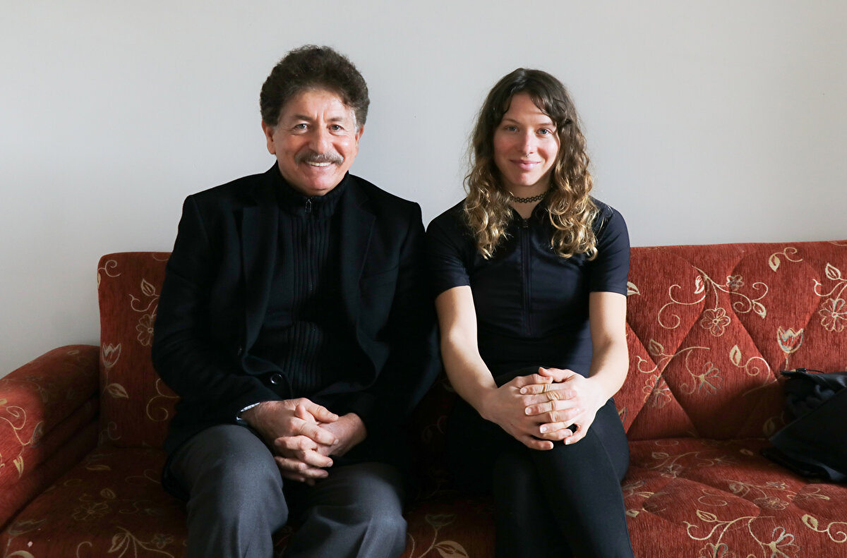 Bu seyahat için işinden ayrıldığına pişman olmadığını ifade eden Hoffmann, zaman zaman korktuğunu ancak yeni kültürler tanımanın ve güzel manzaralar görmenin kendisini mutlu ettiğini dile getirdi.