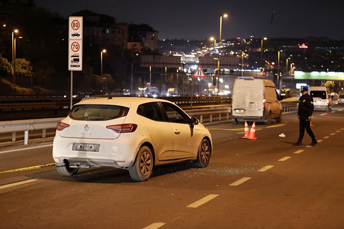 Yaralıların da olduğu öğrenilen olayın ardından bölgeye polis ve sağlık ekipleri sevk edildi.<br>