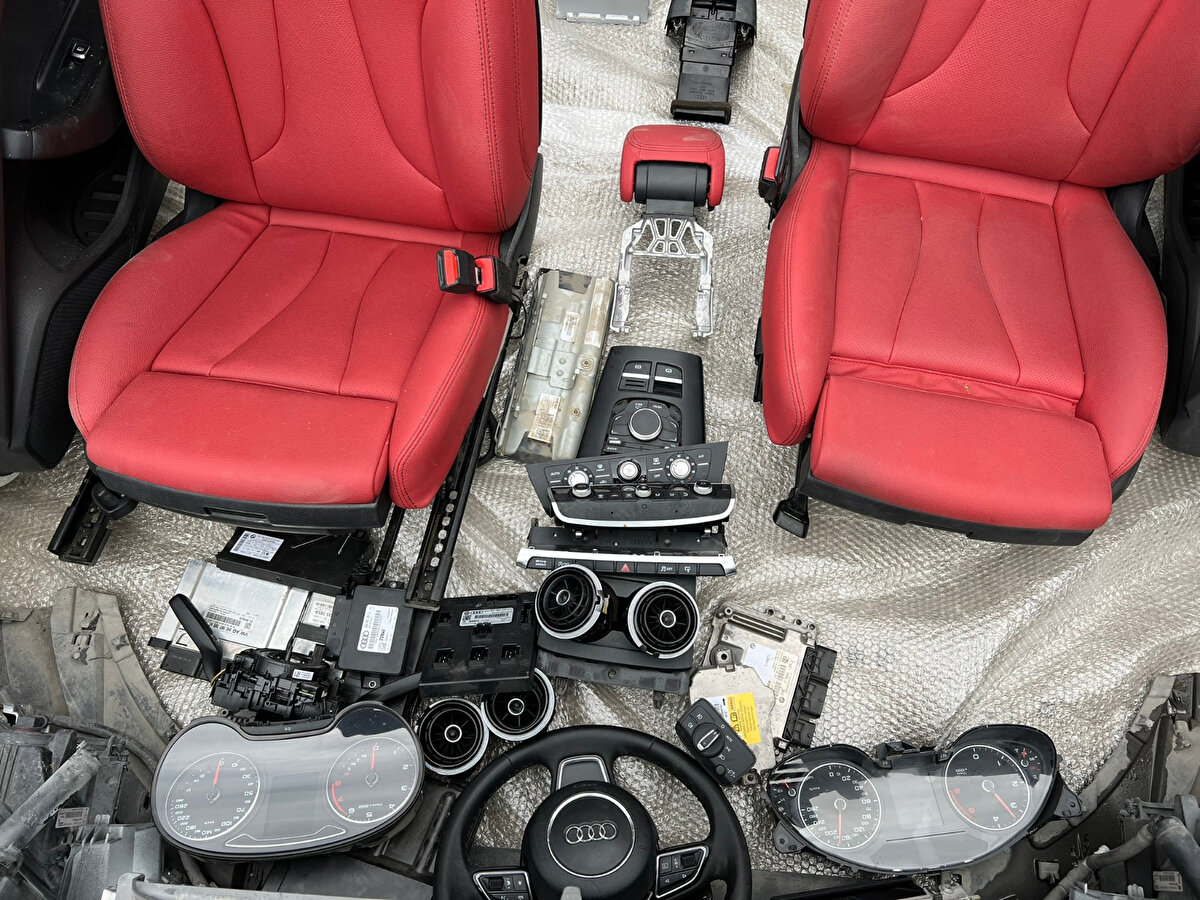 Yetkililer ikinci el otomobil alacak vatandaşları uyararak, alacakları araca ait yedek kontak anahtarını mutlaka teslim almaları gerektiğini söylediler.