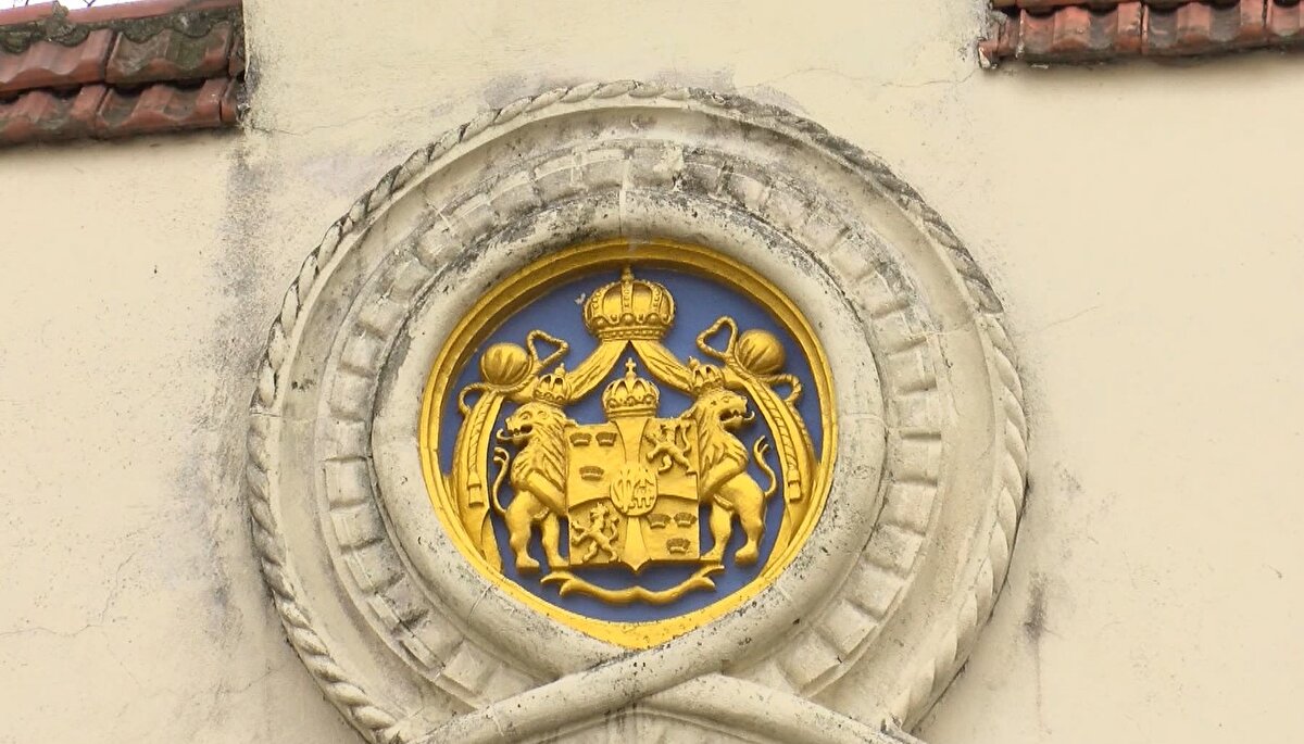  Asılan kağıtta "Kitap yakan aptalın fikirlerini paylaşmıyoruz" cümlelerine yer verildi.