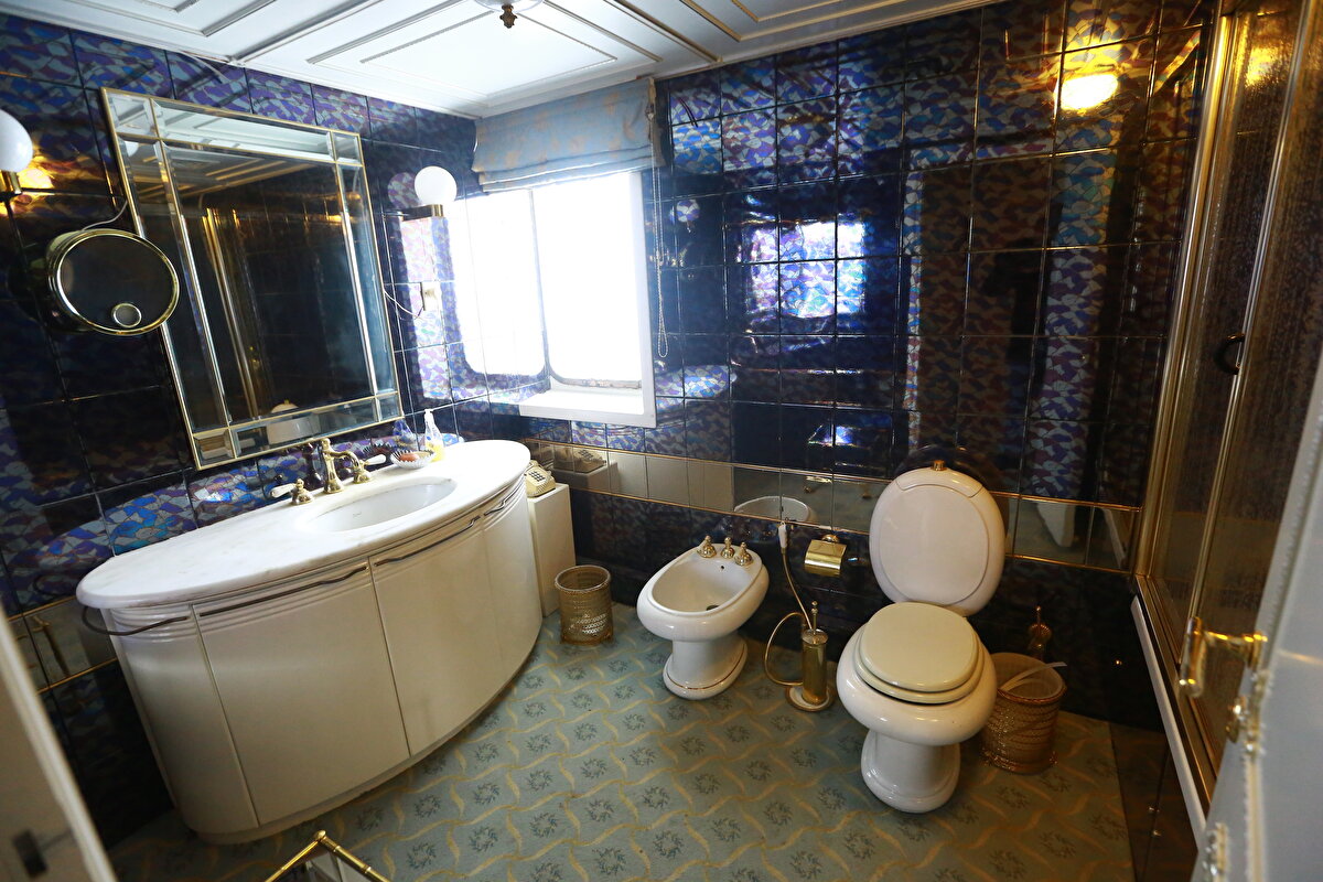 Büyüleyici yata o zaman "Kadisiye Yatı" adı verilse de şimdilerde "Basra Esintisi Yatı" olarak biliniyor.<br>