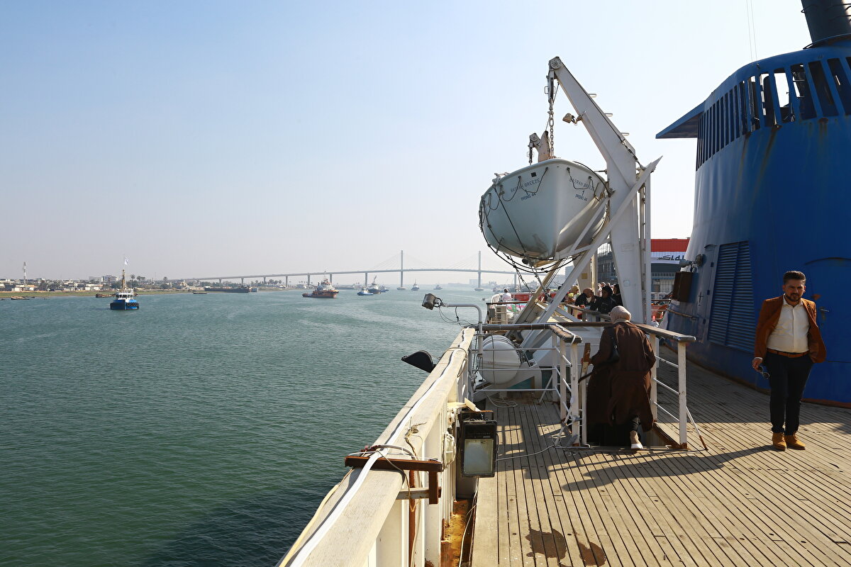 Özel yat, 8 yıl süren Irak-İran Savaşı ve ardından Körfez Savaşı nedeniyle Irak’a getirilemedi. Yat, daha sonra Saddam Hüseyin tarafından dönemin Suudi Arabistan Kralı Fahd Bin Abdulaziz Al-Suud’a hediye edildi.<br><br>