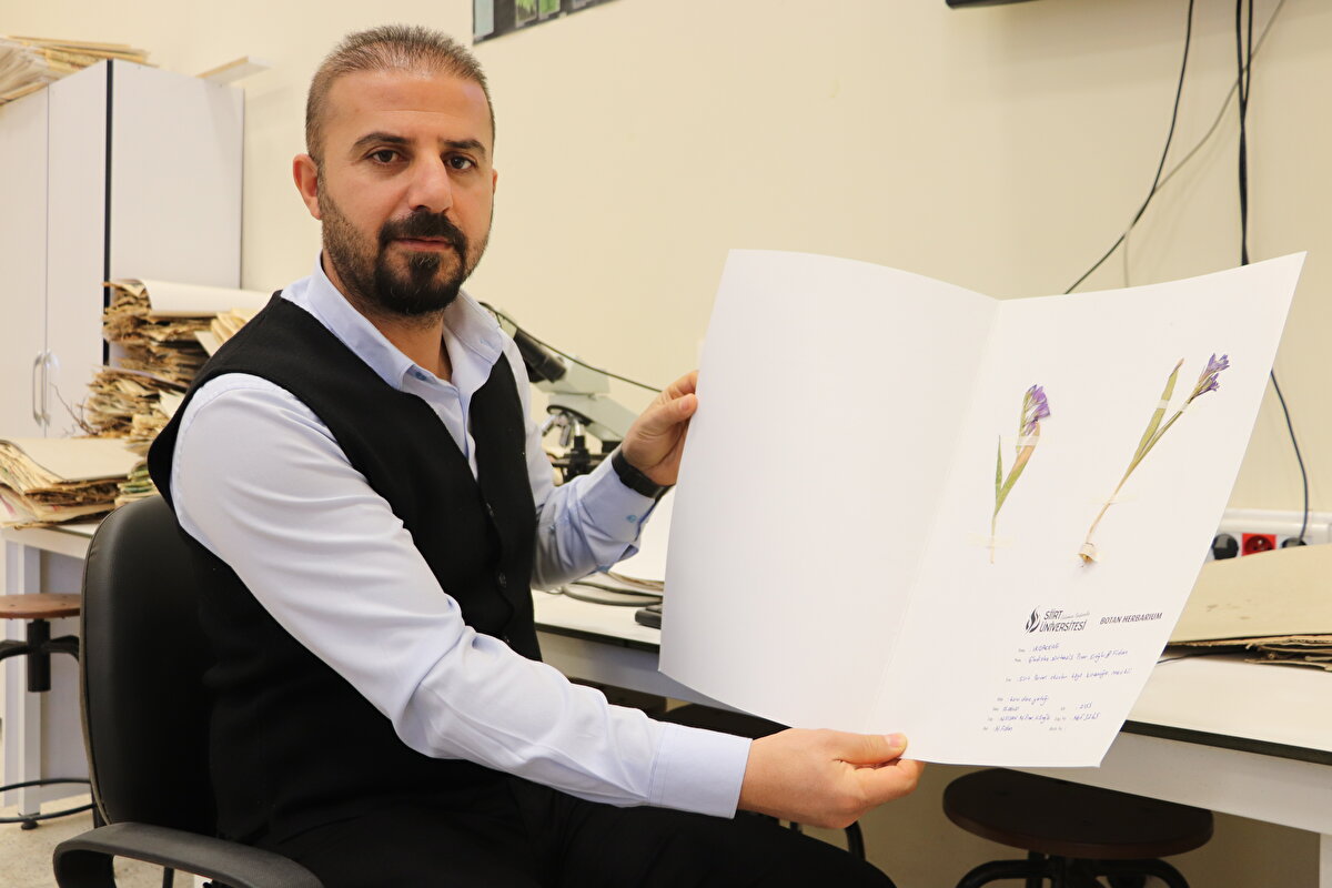 Bitkinin arıların bal ve nektar almak için ziyaret ettiği bir bitki olduğuna dikkati çeken Fidan, bitkinin bu açıdan ekonomik olarak değerlendirilebileceğine işaret etti.