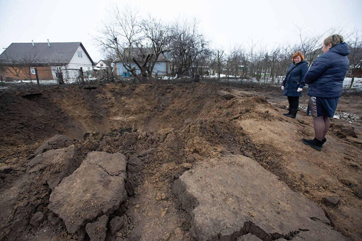 Ukrayna ise Rus birliklerinin yoğunlaştığı bölgelere 8 saldırı gerçekleştirdi, bir SU-25 ve üç KA-52 saldırı helikopterini imha etti.<br><br>