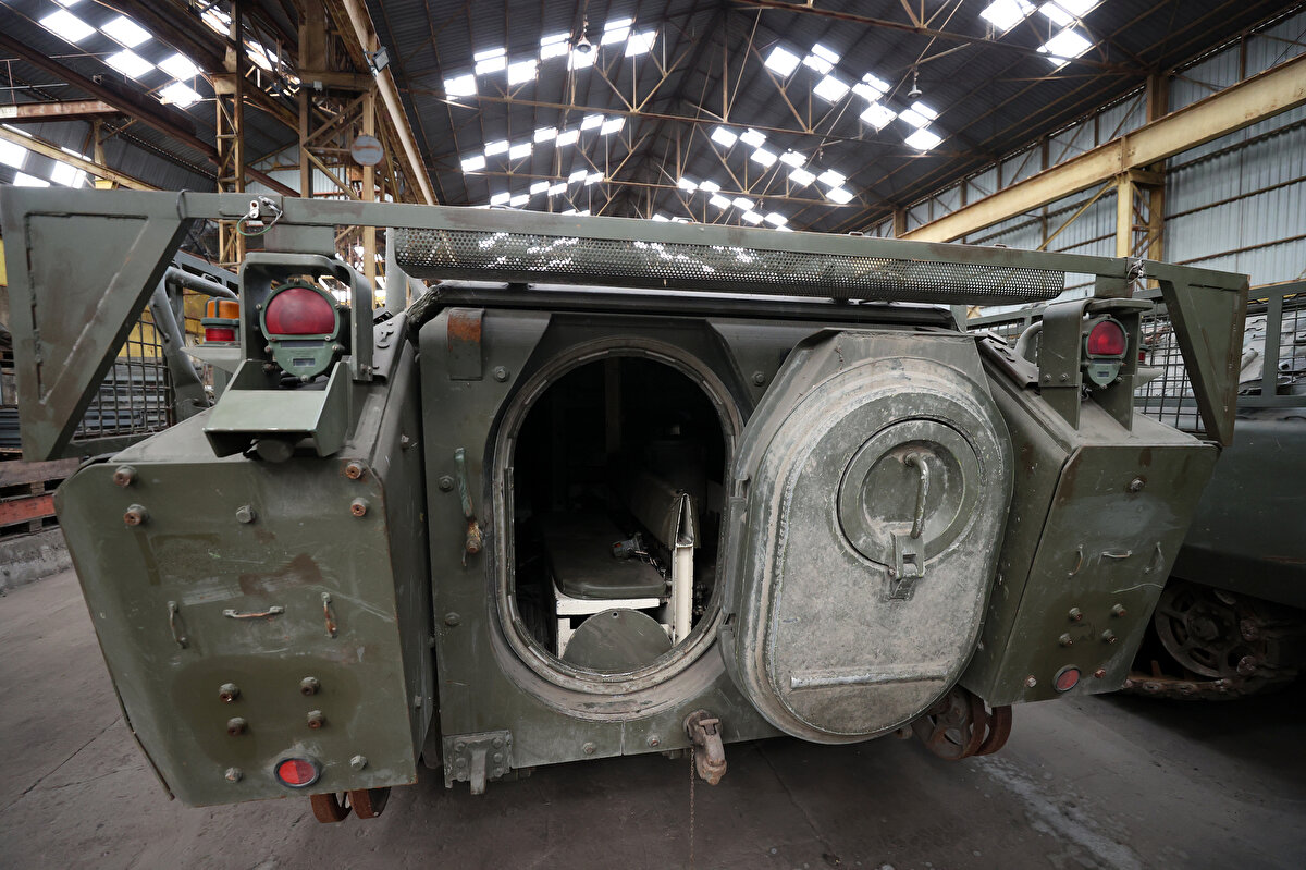 Dedonder, "Geri almamızı engelleyecek bir şey yok ama bunlar çalışır halde değil. Bunlara mantıksız fiyatlar verecek halimiz yok. Şu anda fahiş fiyatlar isteyen Belçikalı şirketler var." dedi.<br>