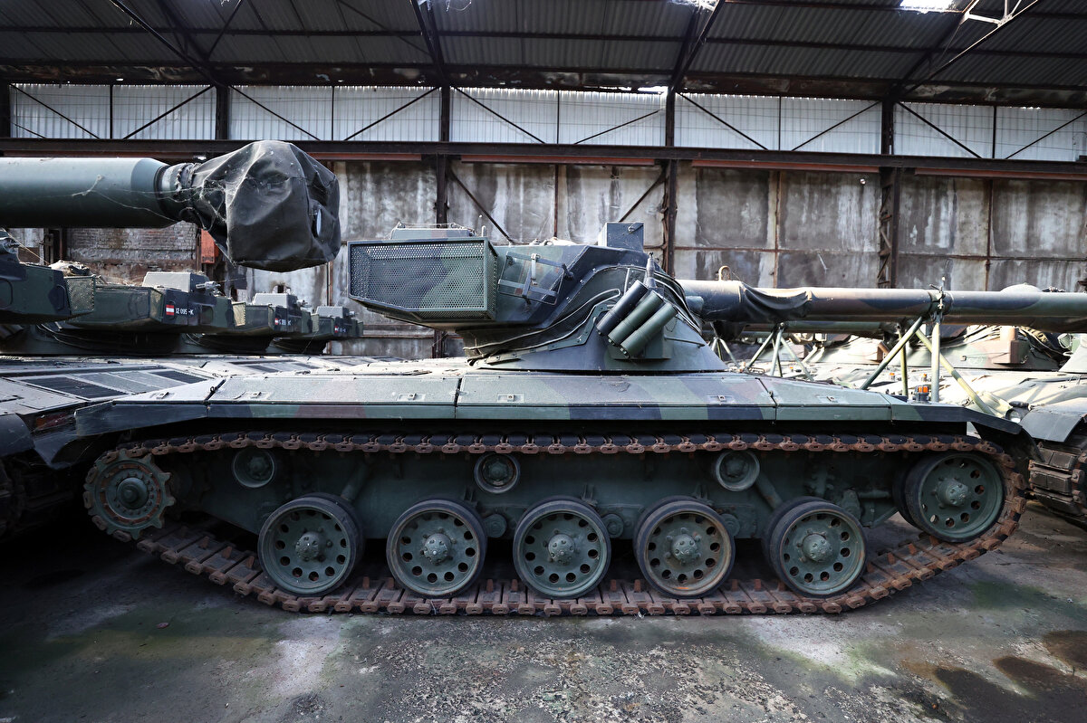 Belçika ordusunun envanterinden yıllar önce çıkarılan ve bir savunma sanayi şirketine satılan Alman yapımı Leopard 1 tankları bir süredir Belçika'da gündemde.<br><br>
