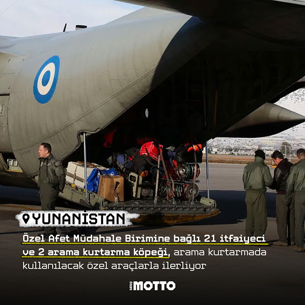 YUNANİSTAN&#214;zel Afet M&#252;dahale Birimine bağlı 21 itfaiyeci ve 2 arama kurtarma k&#246;peği, arama kurtarmada kullanılacak &#246;zel ara&#231;larla ilerliyor