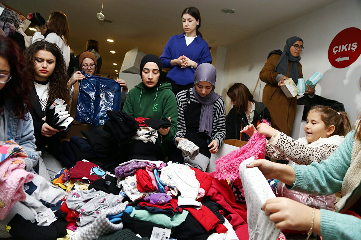 Kahramanmaraş merkezli, 10 ili etkileyen 7.7 ve 7.6 büyüklüğündeki depremlerden etkilenen vatandaşlar için Türkiye tek yürek oldu.