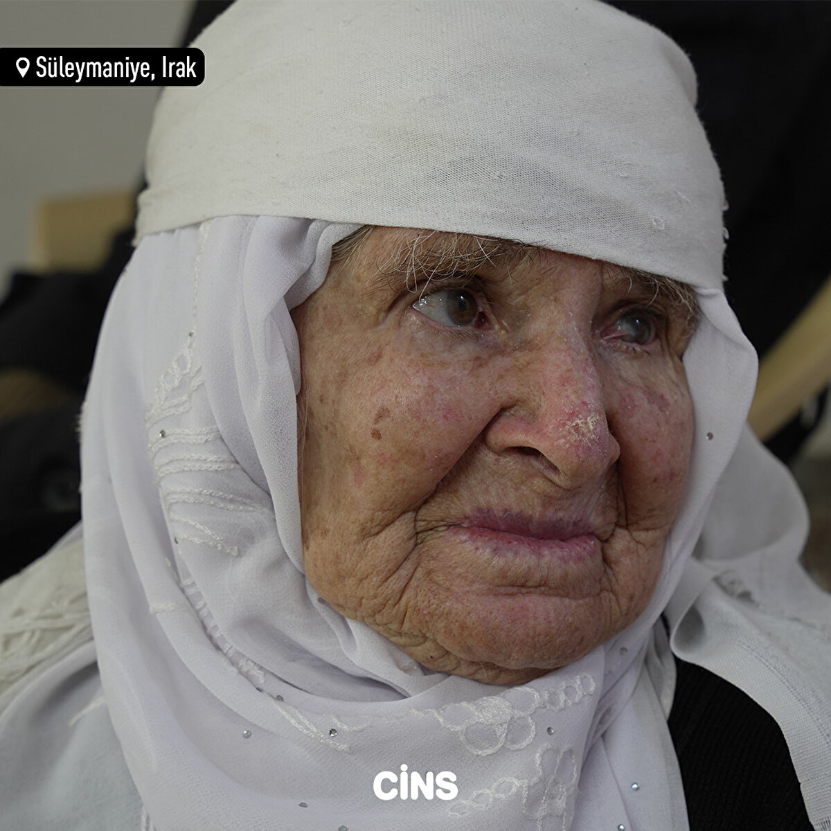 Zor şartlara rağmen, yardım kampanyasının düzenlendiği yere ulaştığını ve "elinden geldiği kadarıyla" bağışını yaptığını belirten Hurşit Nine, konunun yerel medyada haberleştirildiğini öğrendiğini belirterek, "Bu sırada bazıları fotoğraflarımı çekti ve kanallar da yayınladı. Ardından bir kuruluş umreye götürme sözü verdi." dedi.