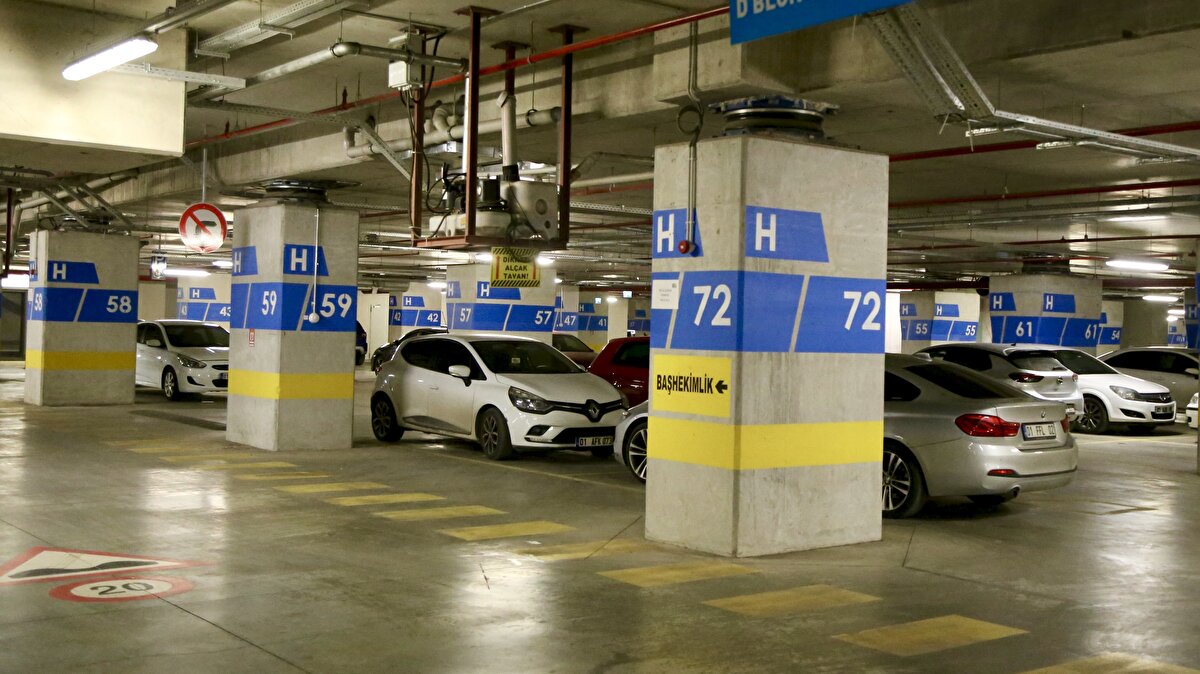 Adana Şehir Hastanesi Teknik Hizmetler Yöneticisi Özeren Bulut, AA muhabirine, hastanenin ileri teknolojilerle donatıldığını söyledi.<br><br>