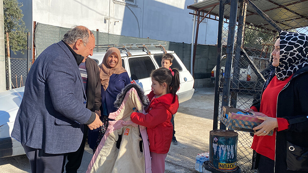 Kahramanmaraş merkezli depremlerin vurduğu Osmaniye'de merkezde 215 kırsalda 124 toplam 339 bina yıkıldı, 991 kişi hayatını kaybetti, 2 bin 606 kişi yaralandı. 