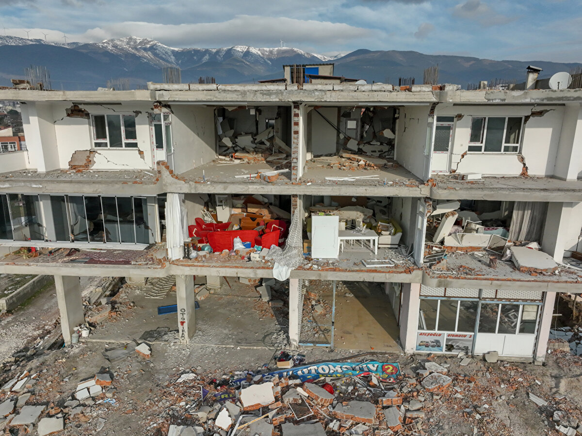 O anları unutamadığını belirten Avcı, ikinci depremde yaşadıklarını şöyle anlattı:<br>