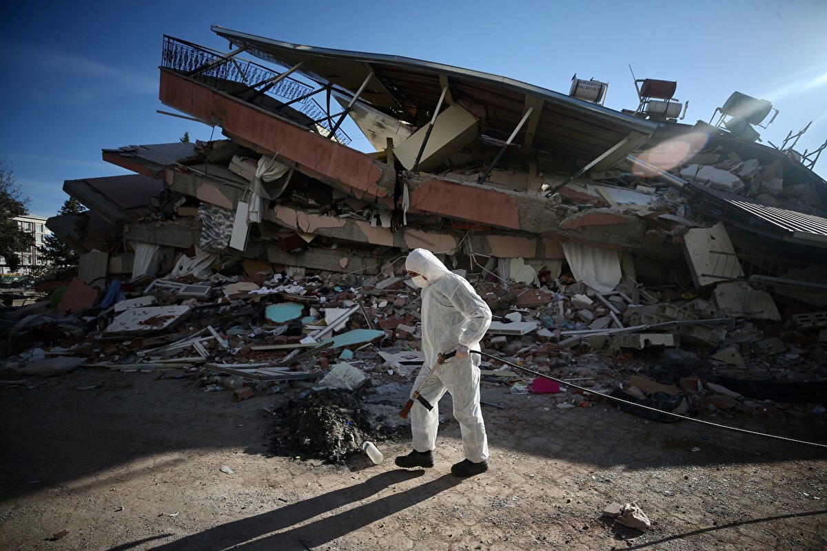 İlaçlama faaliyetlerinden kareler;