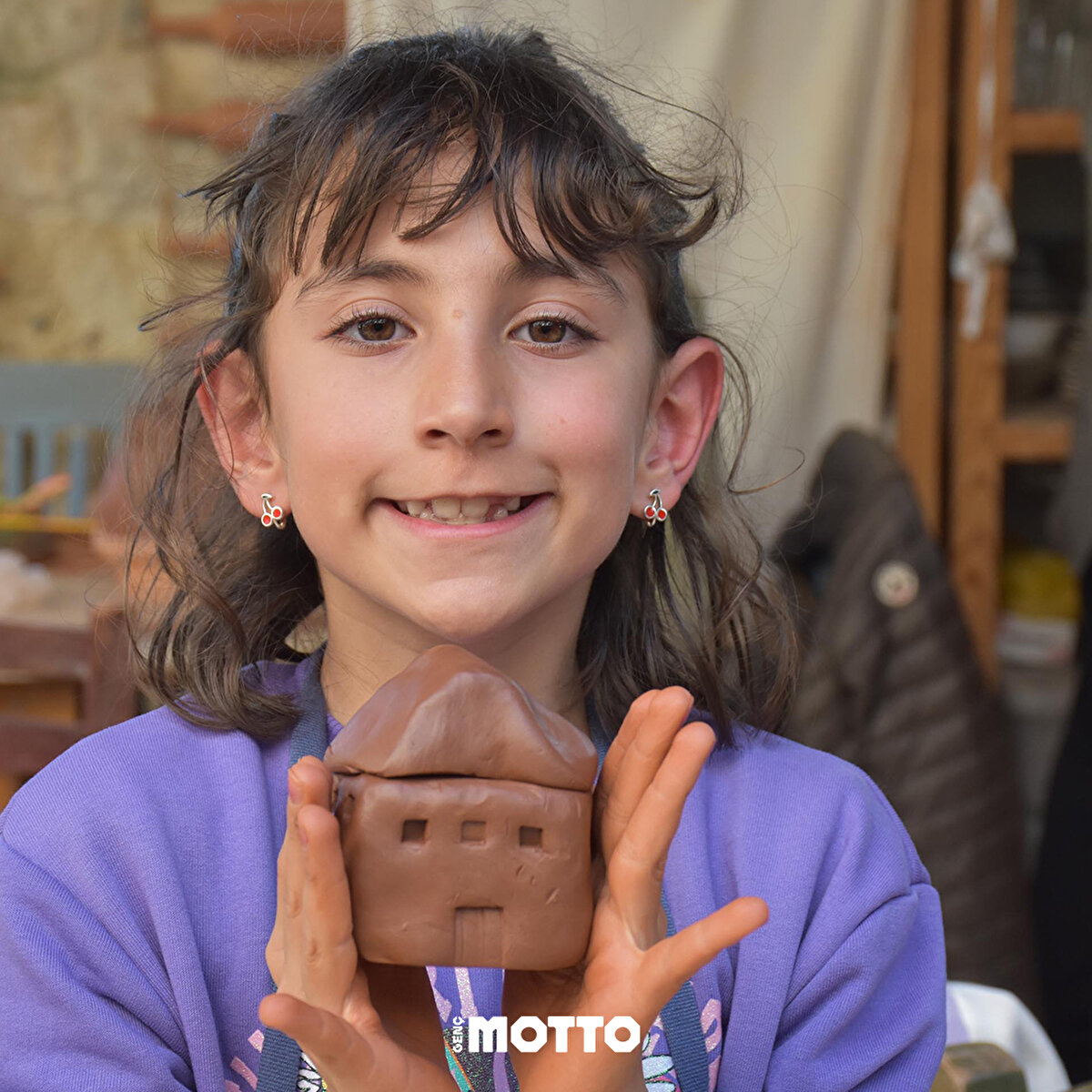 Sanatın iyileştirici gücü ile çocukların yaraları sarılmaya çalışılıyor