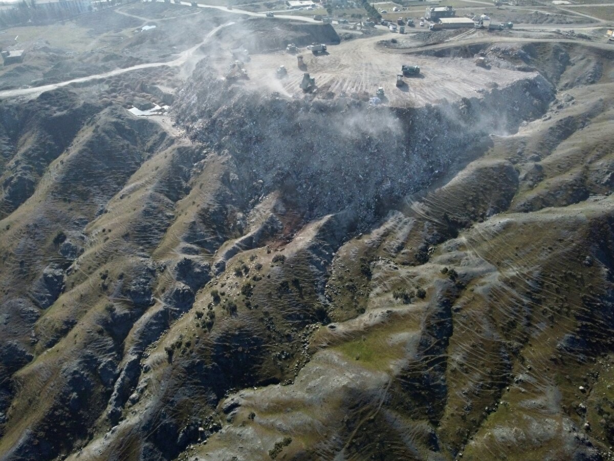 Güvenlik güçleri bu alanda 24 saat nöbet tutuyor.<br><br>