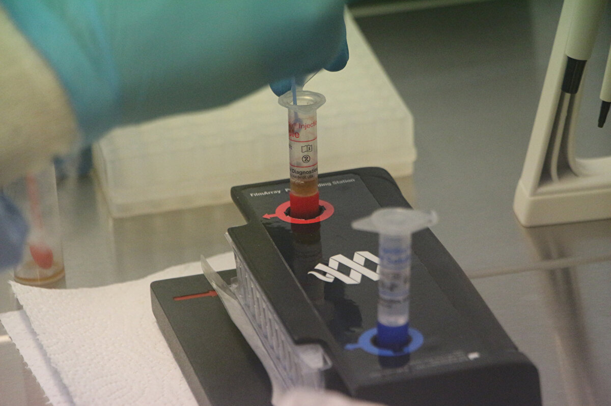 Halkın tuvalet ihtiyacı için kentin çeşitli noktalarına mobil tuvaletler yerleştirildi. İçme suyunun güvenli olmadığı gerekçesiyle yetkililer tarafından bu suyun kullanılmasının önerilmediği bildirildi.