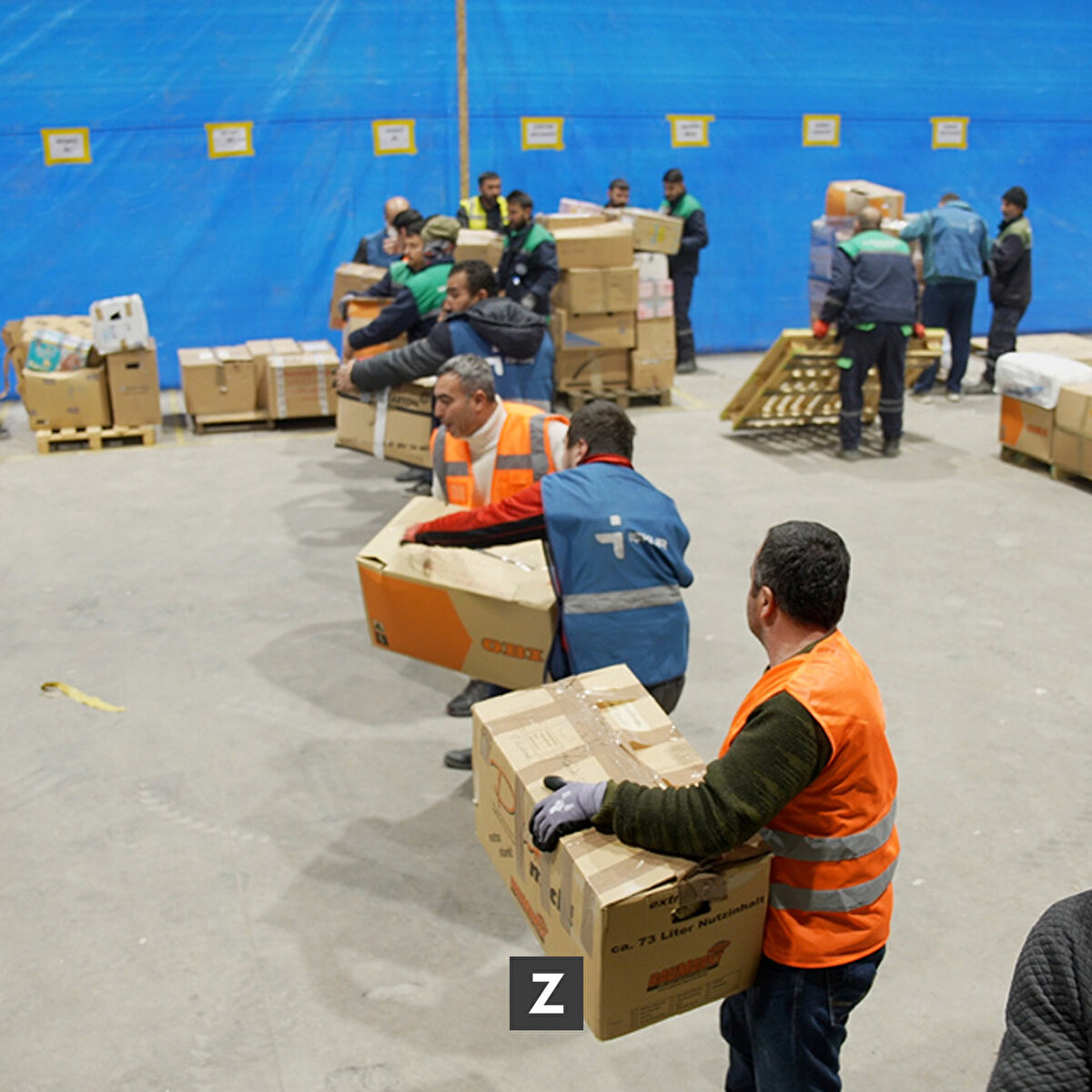 Sanayi ve Teknoloji Bakanlığından yapılan açıklamaya göre, "asrın felaketi" olarak nitelendirilen depremlerin ardından hem yurt içinde hem de uluslararası alanda dayanışma en üst seviyeye çıktı.