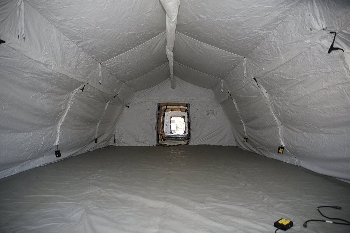 ABD Uluslararası Kalkınma Ajansı (USAID) Afet Müdahale Ekibi (DART) Başkanı Stephen Allen, gazetecilere yaptığı açıklamada, kurum olarak ABD Hükümetinin bütün birimlerini afetlere daha etkin biçimde yanıt verebilmek amacıyla koordine etmekle görevli olduklarını anlattı.