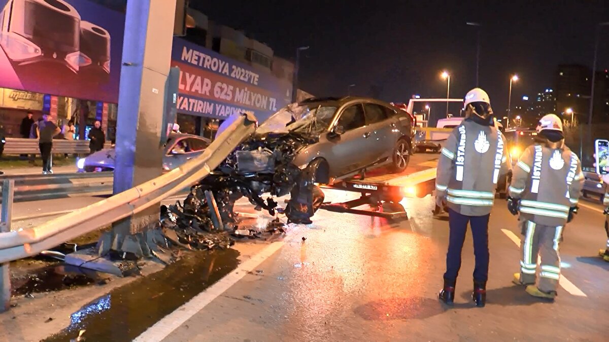 Kaza nedeniyle yol tamamen trafiğe kapandı. Kaza yapan otomobilin çekici yardımı ile kaldırılmasının ardından trafik akışı normale döndü. Kaza ile ilgili inceleme devam ediyor.