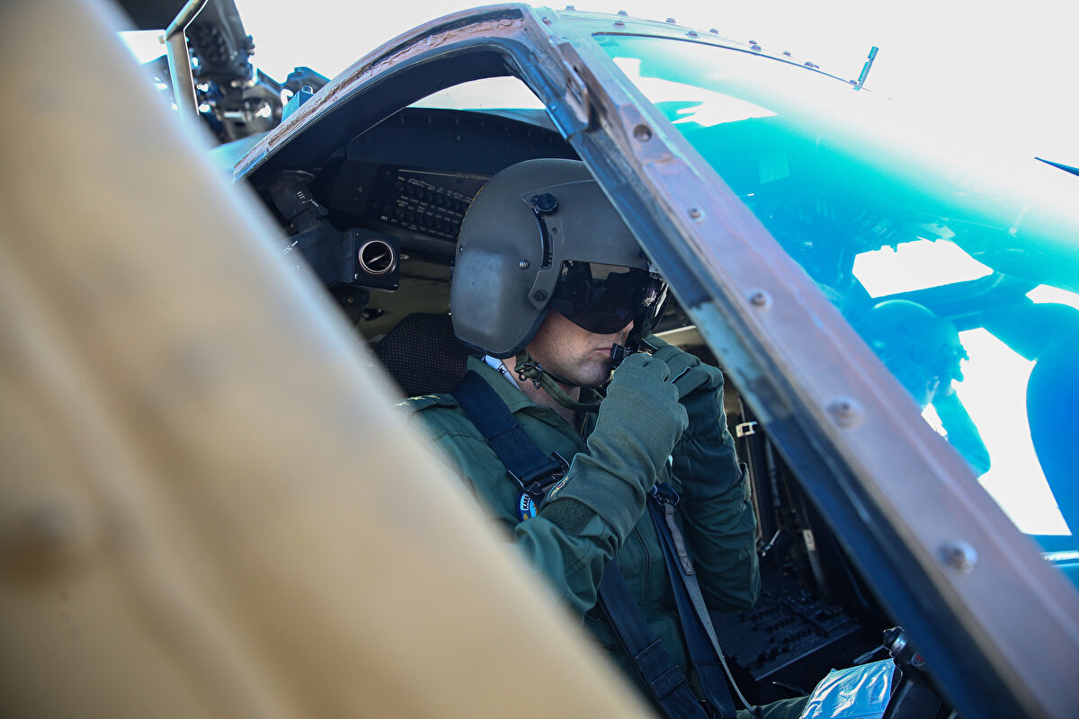 Akdemir, personelin bizzat destek veren, faaliyetlere katkıda bulunan kişi olmak istediğini belirterek, sözlerini şöyle tamamladı:<br><br>"Hepimiz bu faaliyette işin ucundan tutabildiğimiz, faydalı olabildiğimiz için gerçekten mutluyuz. Fayda sağlamak bizi tatmin ediyor. Diğer görevlerimizden bence farkı bu. Şu anda burada doğan ihtiyaca faydalı olmanın farklı bir duygusal yanı var."