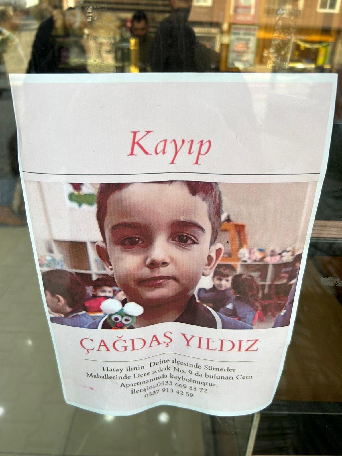 TRAVMA İHTİMALİ<br>Diğer ilan ise Necla İşler (59) adlı kişiye ait. Defne ilçesinden olduğu belirtilen İşler'in kayıp ilanında şu bilgiler yer aldı: