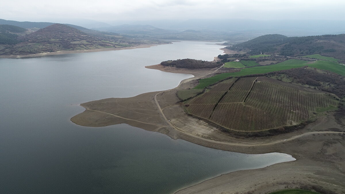 Kararların 30 Nisan'a kadar geçerli olacağı bildirilen açıklamada, su tasarrufuna yönelik tedbirlere uymayanlar hakkında 5326 sayılı Kabahatler Kanunu'nca cezai işlem yapılmasına oy birliğiyle karar verildiği ifade edildi.<br>