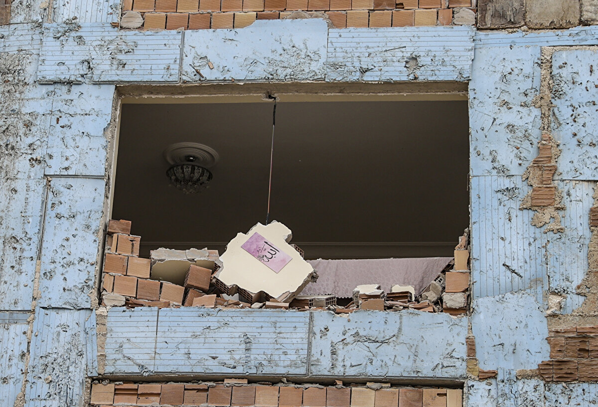 Görüşmelerin ardından, Tacikistan'a alınmayarak aynı uçakla İstanbul Havalimanı'na getirilen Dalkılıç, gözaltına alındı.<br>