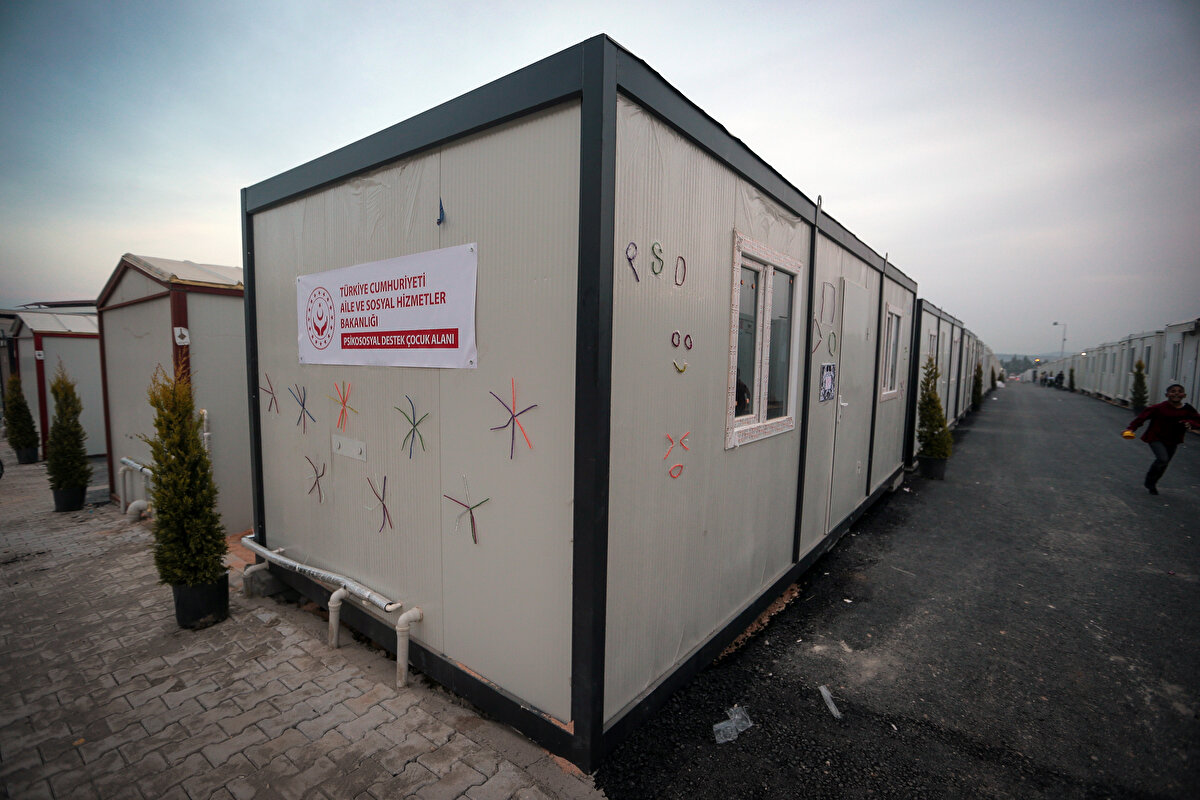 AFAD'ın sosyal medya hesabından, depremlerin ardından oluşturulan konteyner kentlere yönelik açıklamada bulunuldu.<br><br>