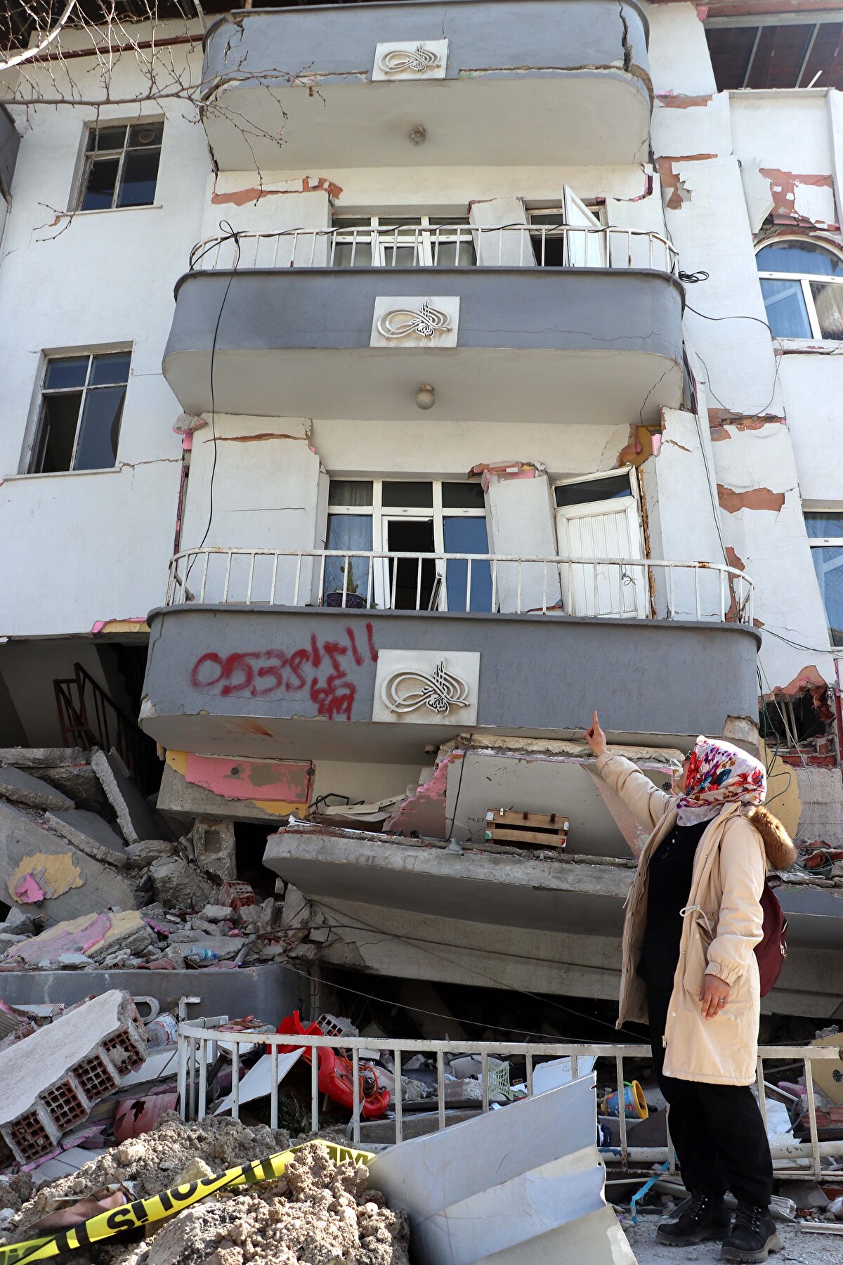 Onları görünce sadece sevindim; sağ salim gördüğüm için çok mutlu oldum. Şu anda sığınabileceğimiz yerlerde kalıyoruz.