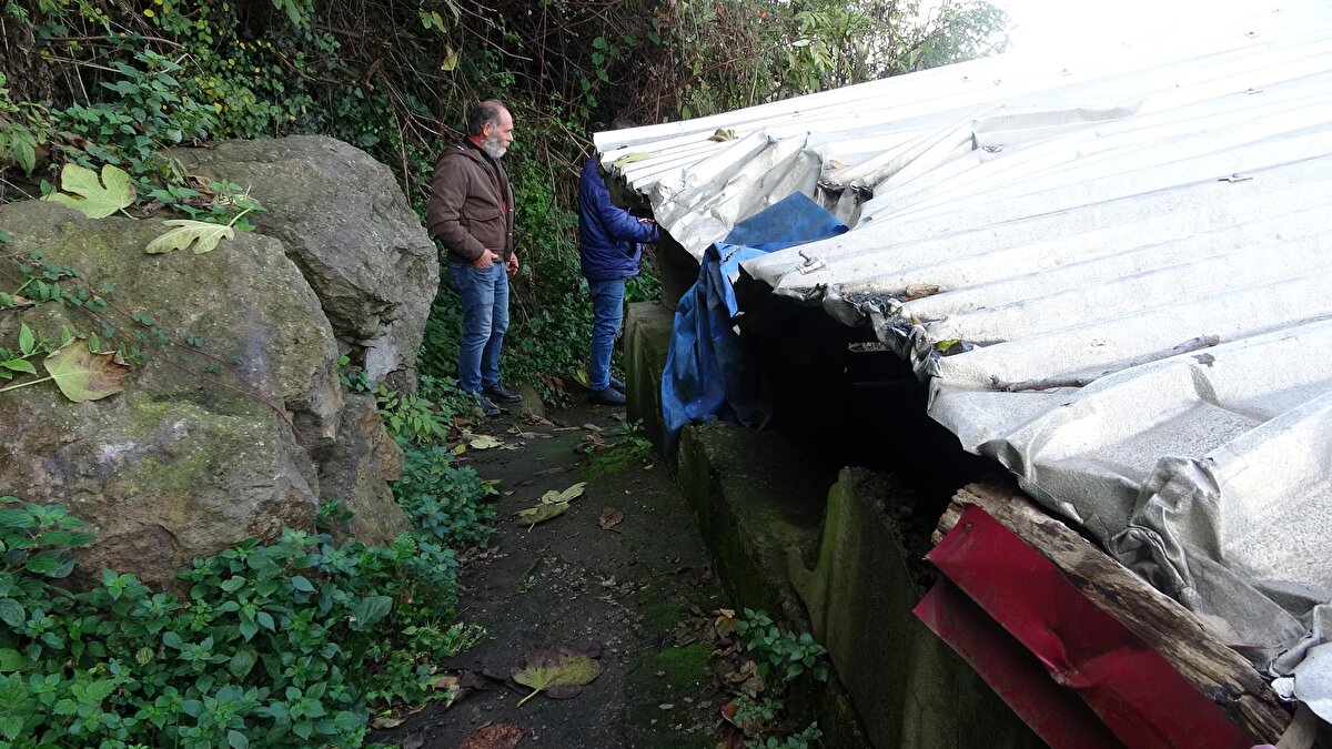 Trabzon'da çok eski yapılar var. Bu yapıların afetlere ve depreme çok dayanıksız olduklarını söylemek mümkün. O manada biz de büyükşehir olarak elimizi hatta gövdemizi taşın altına koyacağız" dedi.