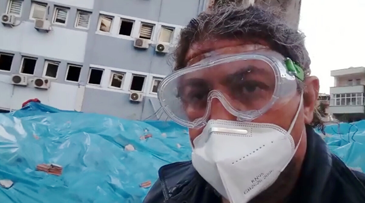 SAVCILIKTAN 'KORUMA' SÖZÜ <br>Kendi imkanları ile 22 günlük süreçte 500 dosya ile 60 çuval belgeyi toplayıp savcılığa teslim ettiğini dile getiren Ömer Meşe, belgelerin savcılıkça koruma altında tutulacağına dair söz verildiğini belirtti. Meşe, "Enkaz önüne ve komple yerleşkeye olay yeri şeridi çekildi. Yerleşke önüne güvenlik için emniyet araç tahsisi sağlandı. Resmi görevlilerce enkazdaki evrakın geri kalanı da çıkarılmaya başlandı. Umarım bundan sonraki süreçte tüm belgelerin güvenliği hassasiyet ile korunur" dedi. <br>