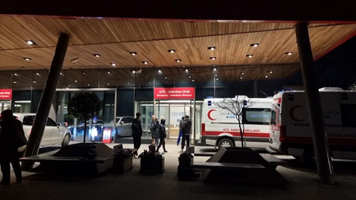 Ambulansla hastaneye kaldırılan Bilginer'in bilincinin açık olduğu ifade edildi.<br>