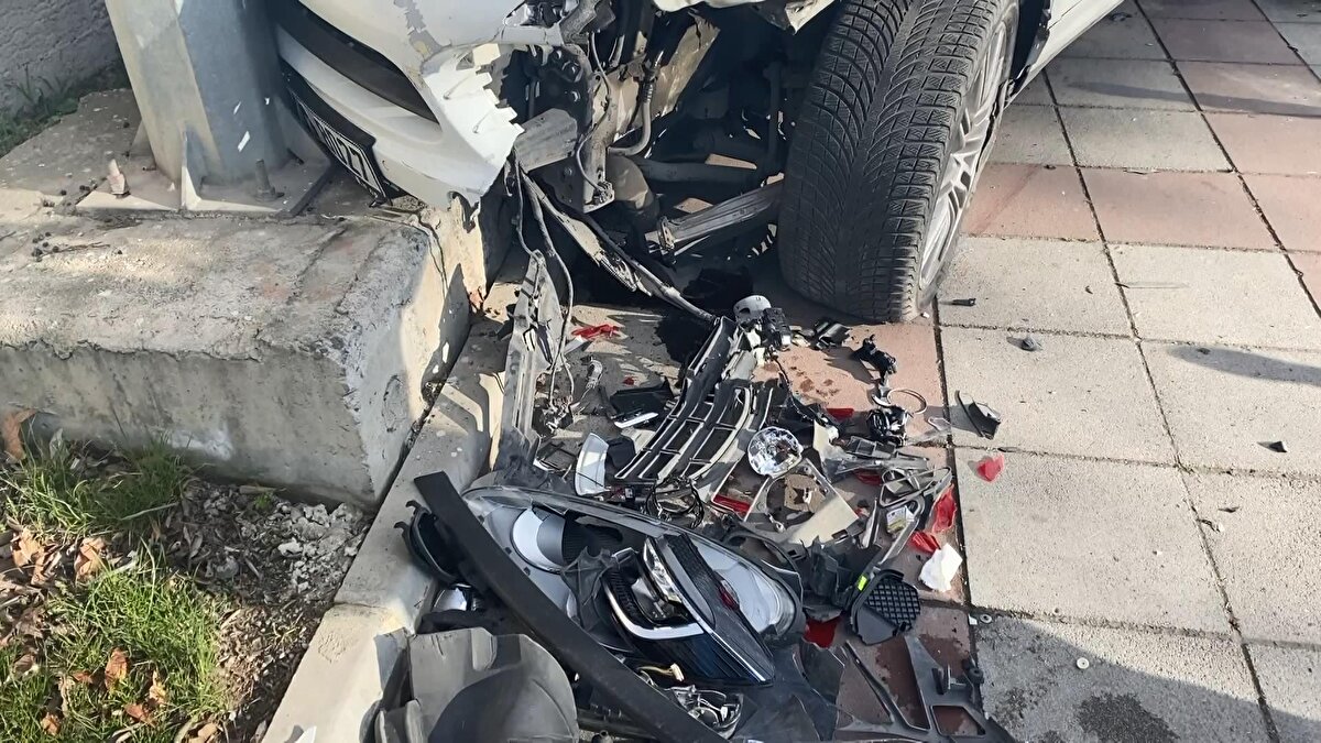 Ekipler, kaçan sürücüyü arıyor.