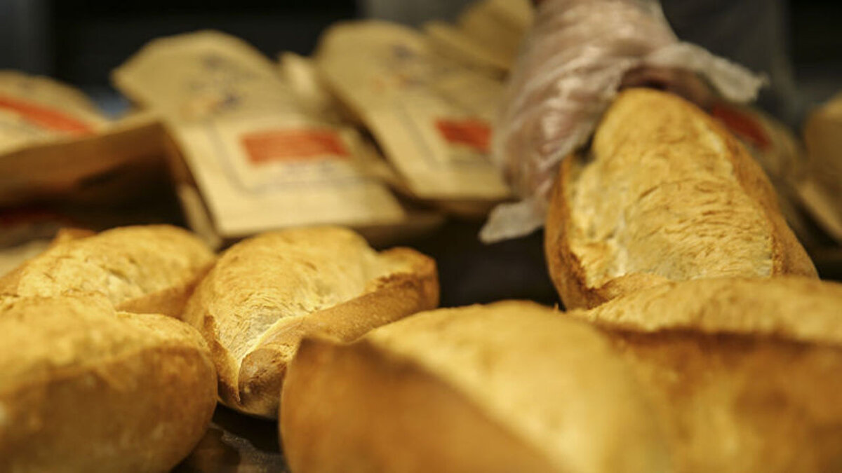 Çankırı ilinde de yaşanan rekabet sonrası ekmek 2 lira 75 kuruşa kadar düşürüldü.<br><br>