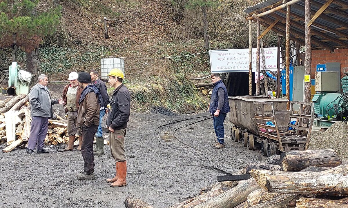 Direğin kırılmasıyla maden ocağında toz patlaması oluştu. Diğer işçilerin olayı fark etmesiyle birlikte durum itfaiye, jandarma ve 112 Acil sağlık ekiplerine haber verildi.