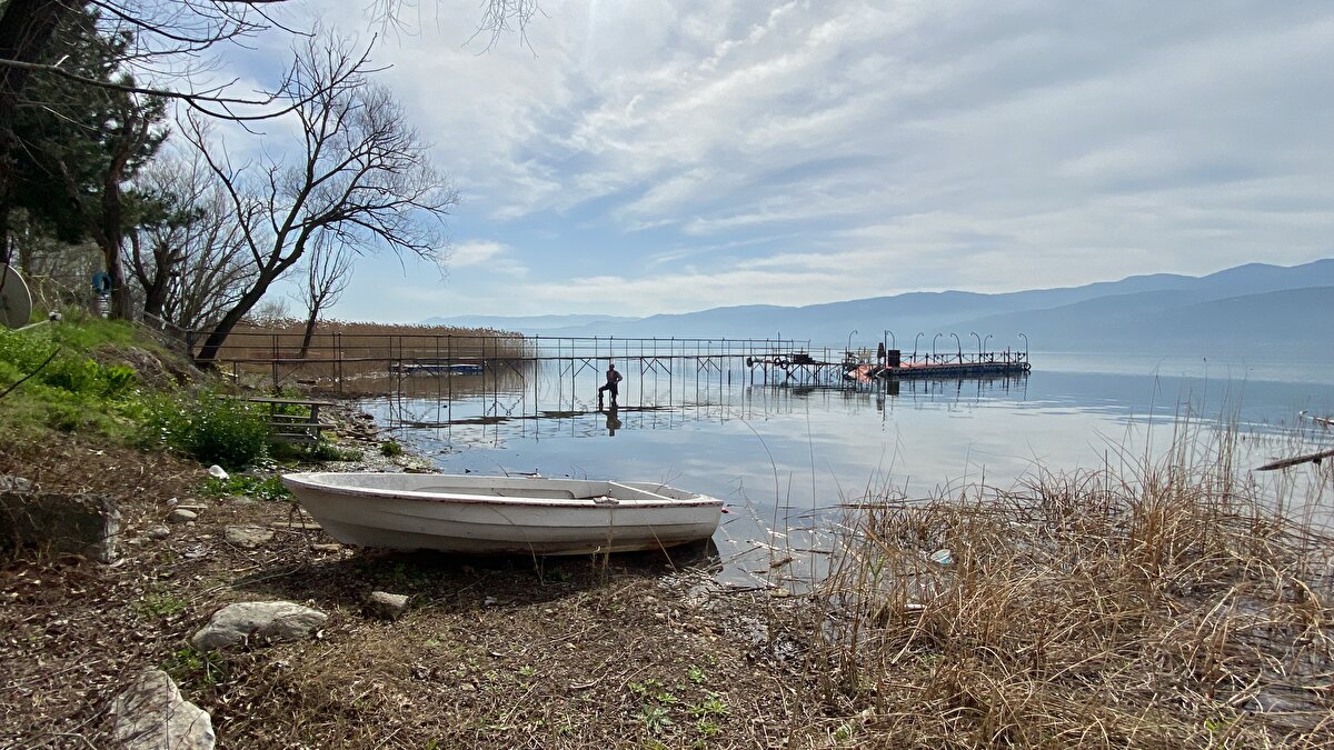 Sakarya Su ve Kanalizasyon İdaresi Genel Müdürlüğü'nün verilerine göre; şu anda Sapanca Gölü'nün su seviyesi 31,4 metre olarak ölçüldü.<br>
