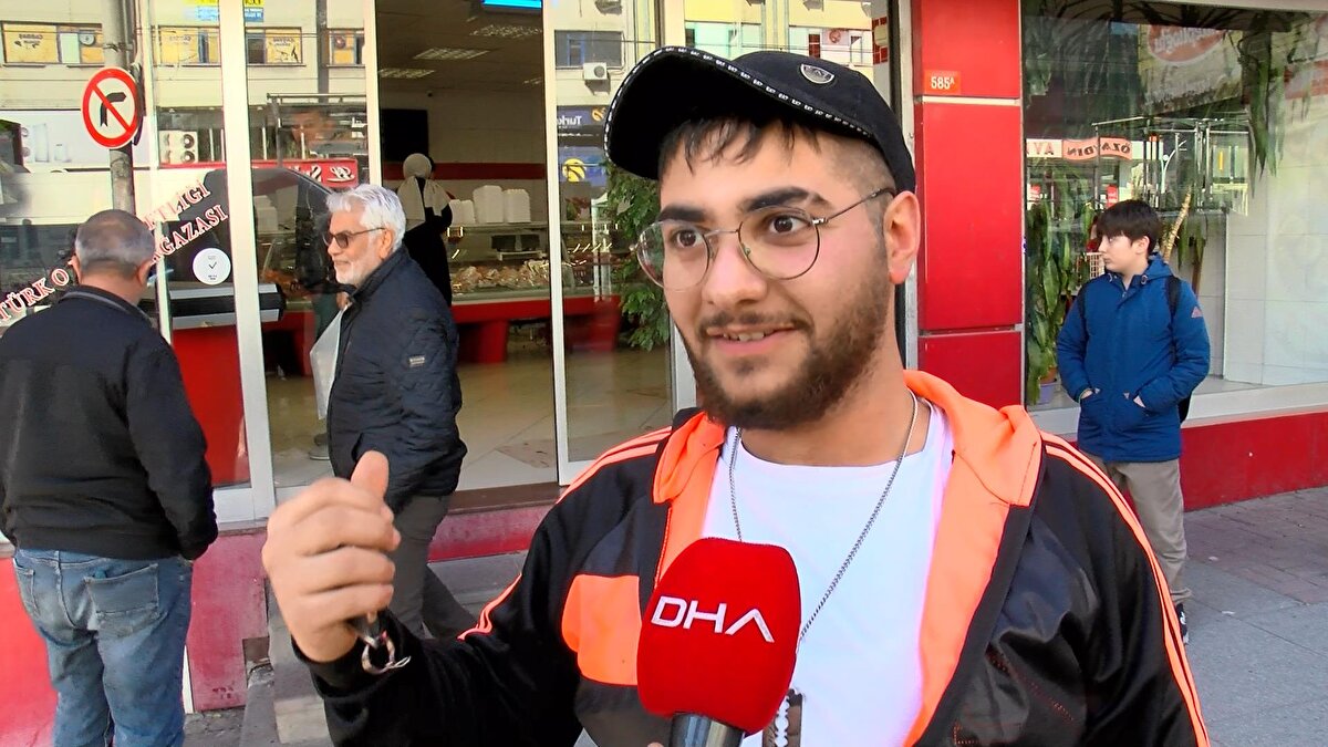 İşletme sahibi, son dönemde benzer tartışmaların arttığını belirterek; yanlış anlaşılmalar yaşandığını, işletme isminin lisanslı olduğunu iddia etti. <br>