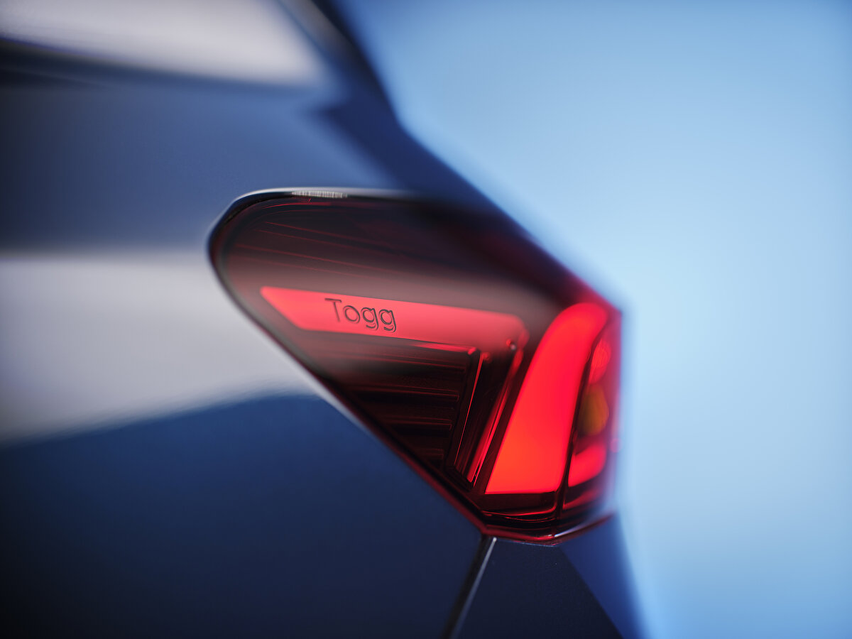 2023 yılı için planlanan teslimatlarda iptallerin yaşanması halinde, yedek listedeki kullanıcılar devreye alınacak. Ancak, 2023 yılı teslimatları için yedek listeden asıl listeye geçemeyenler 2024 yılı ocak ayı itibarıyla belirlenecek yeni paket ve konfigürasyon seçenekleriyle T10X sipariş edebilecekler.<br>