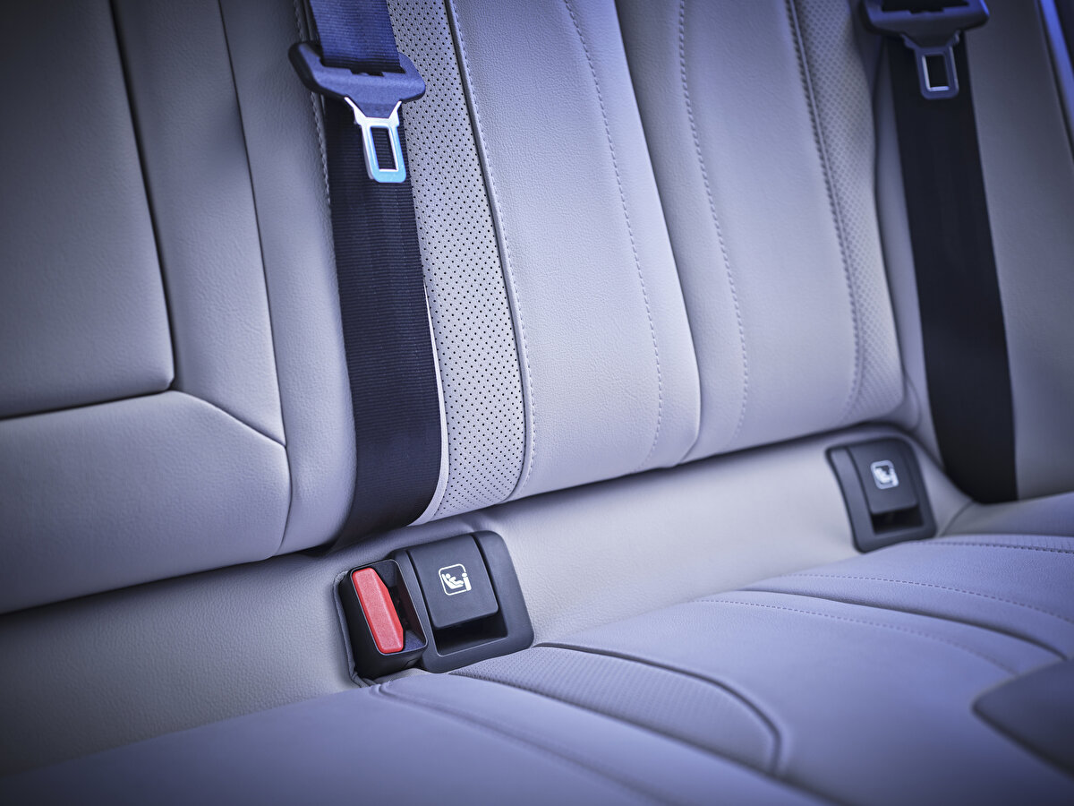 Markanın, kullanıcılardan gelen yoğun talep üzerine çekilişle teslim edilecek T10X sayısını 8 bin adet artırması üzerine konuşan Togg Üst Yöneticisi (CEO) Gürcan Karakaş, "Başından beri kullanıcılarımıza kulak verdik, onların isteklerini önemsedik. 2023 yılında teslim edeceğimiz akıllı cihazlarımızın da ağırlıklı olarak kullanıcılarımız tarafından satın alınmasını önemsedik.<br>