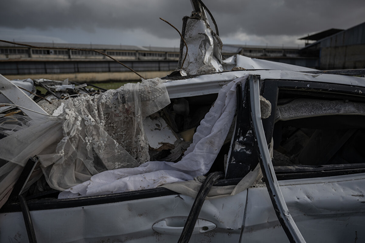 Özcan, hurda araçları aldıkları adresleri kaydettiklerini belirterek, "Sahibi ya da yasal mirasçıları da gelip buradan alıyorlar." dedi.<br>